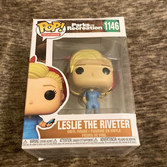 Funko Accessories - Funko POP Television Parks and Recreation Leslie The Riveter